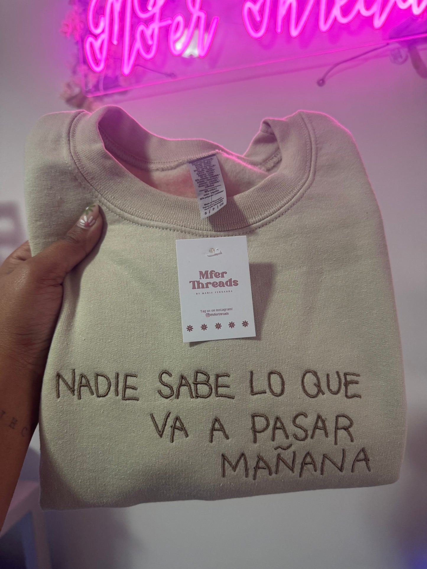 Nadie sabe embroidered 1