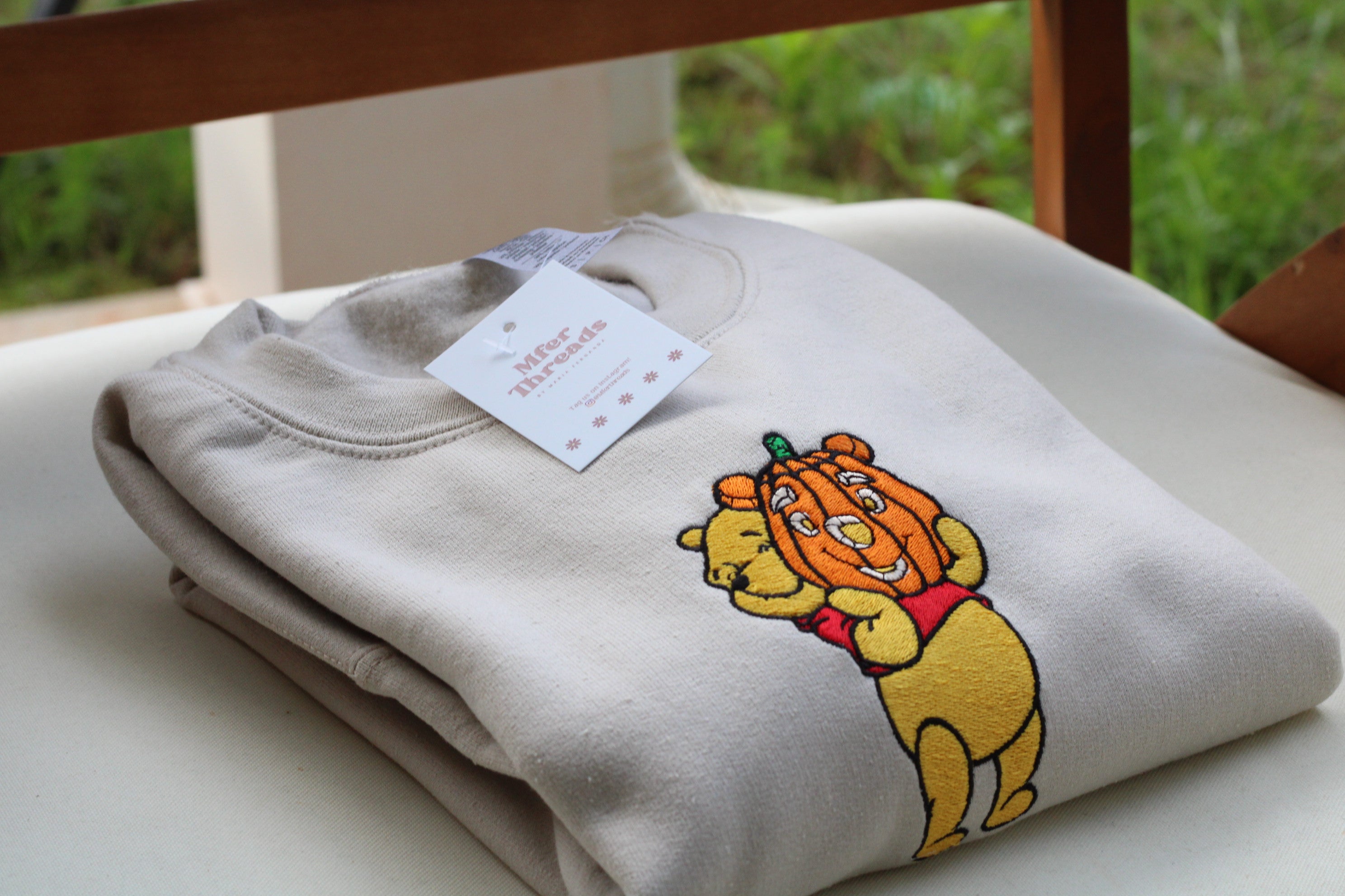 Vintage Winnie the Pooh autumn selling sweater